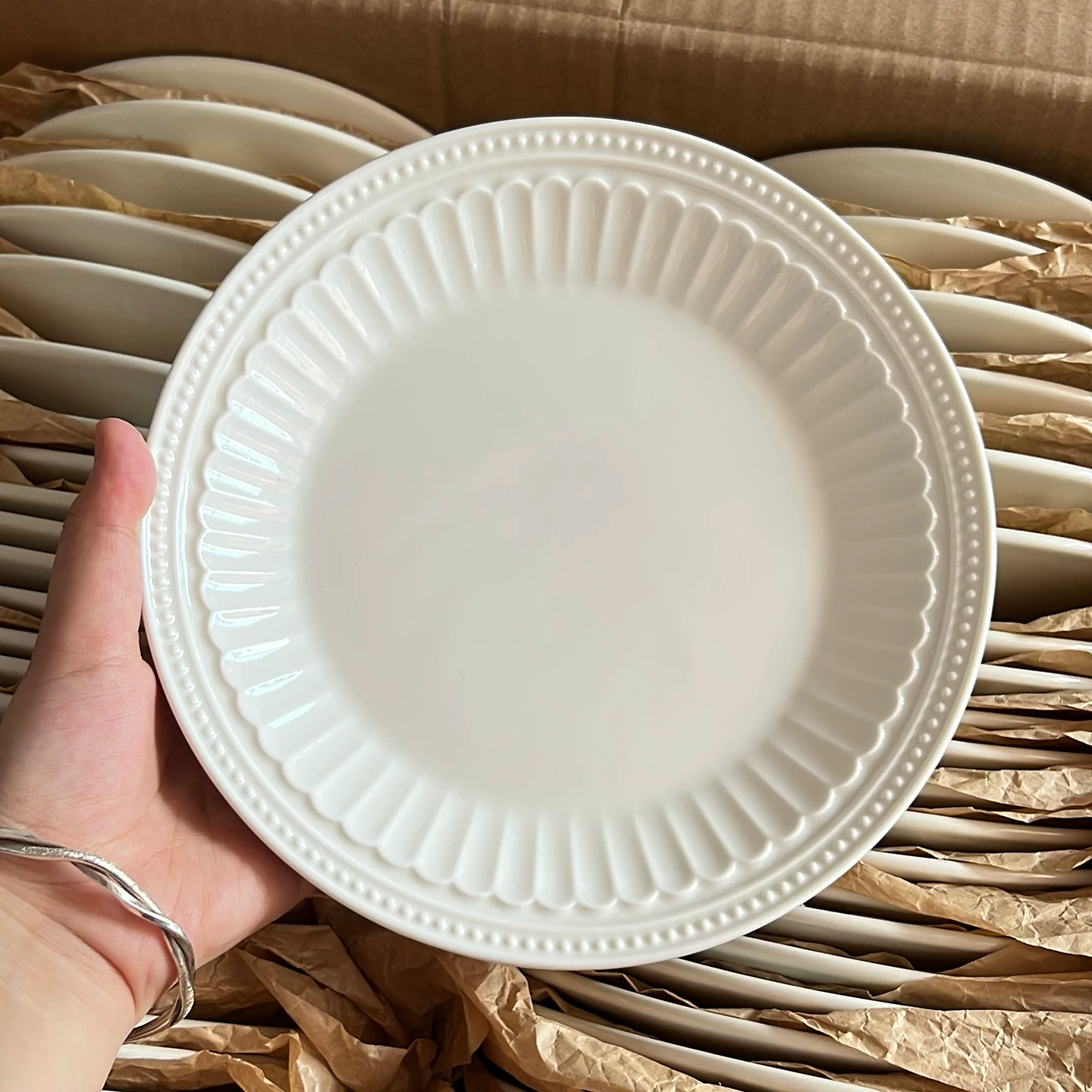 Nordic Beaded Rim Ceramic Plate - Vintage White Tableware