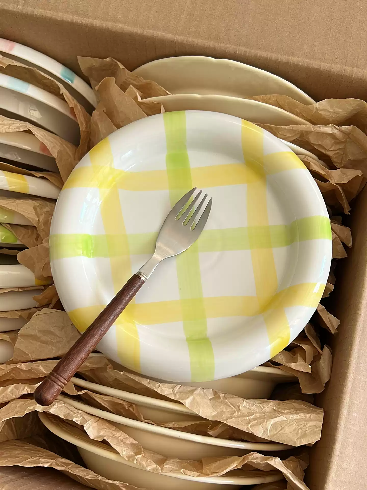 Nordic Plaid Ceramic Plate - Hand-Painted Yellow & Green Tableware