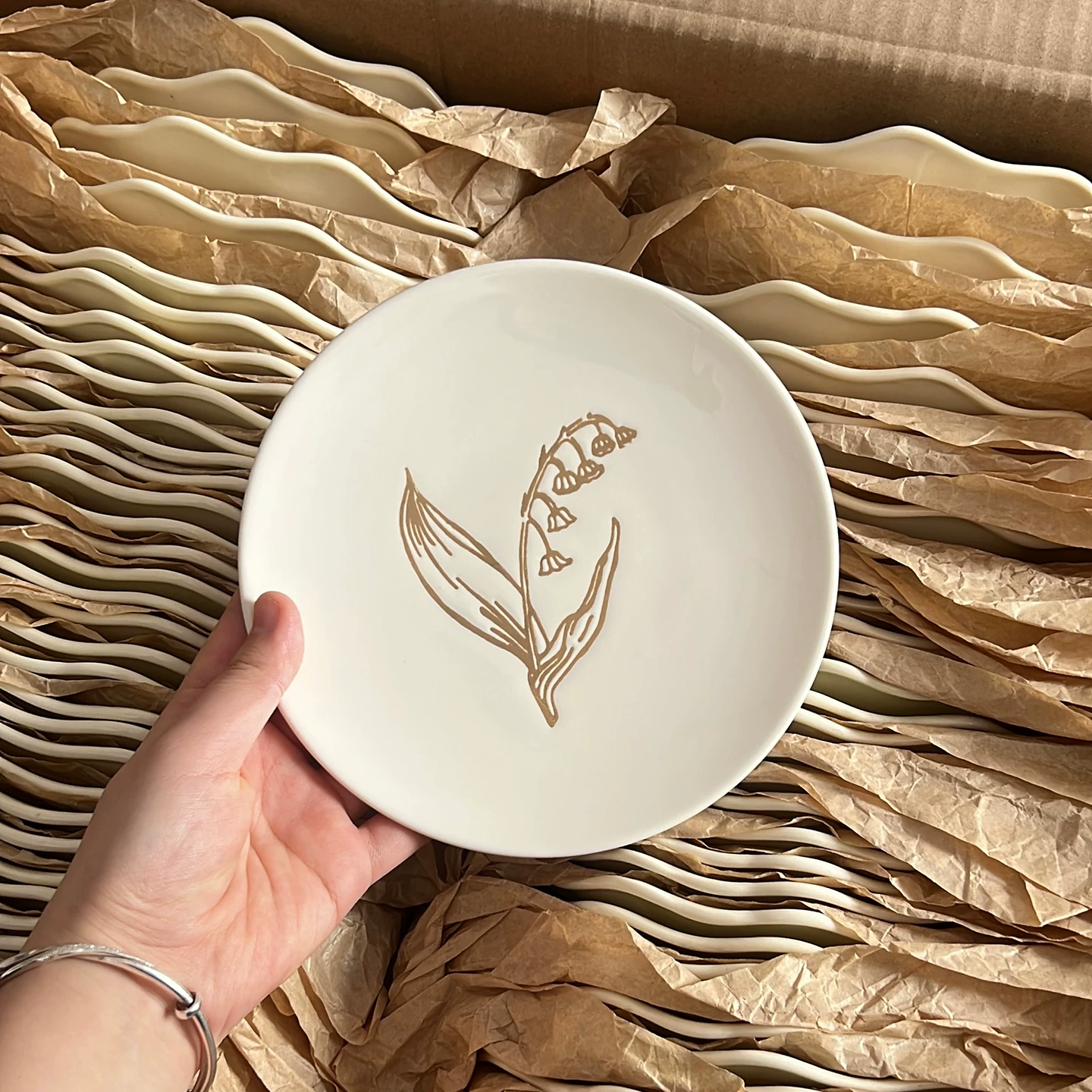 Nordic Lily of the Valley Ceramic Plate - Hand-Painted Botanical Tableware