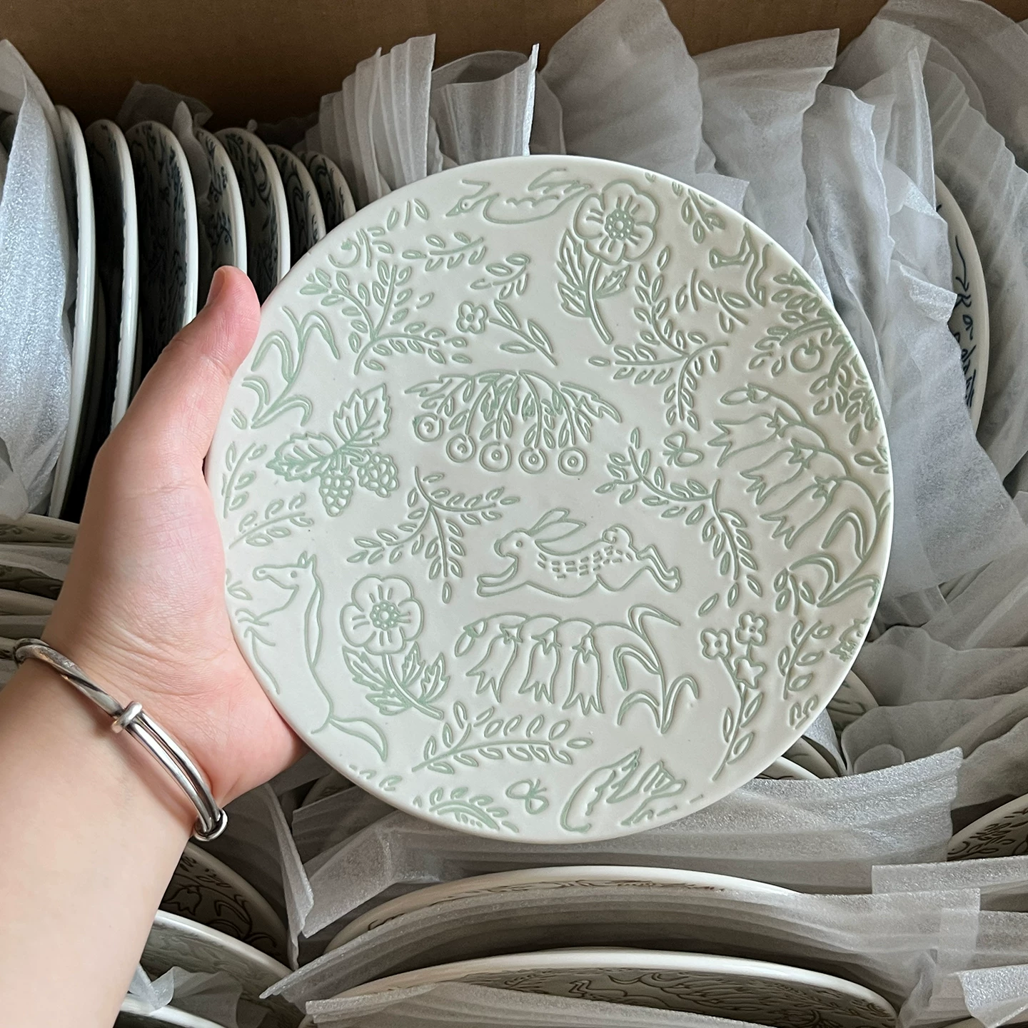 Nordic Forest Relief Ceramic Plate - Botanical Rabbit Tableware