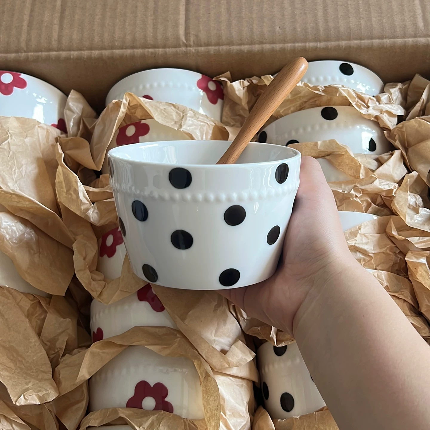 Nordic Polka Dot Ceramic Bowl with Wooden Spoon - Minimalist Tableware