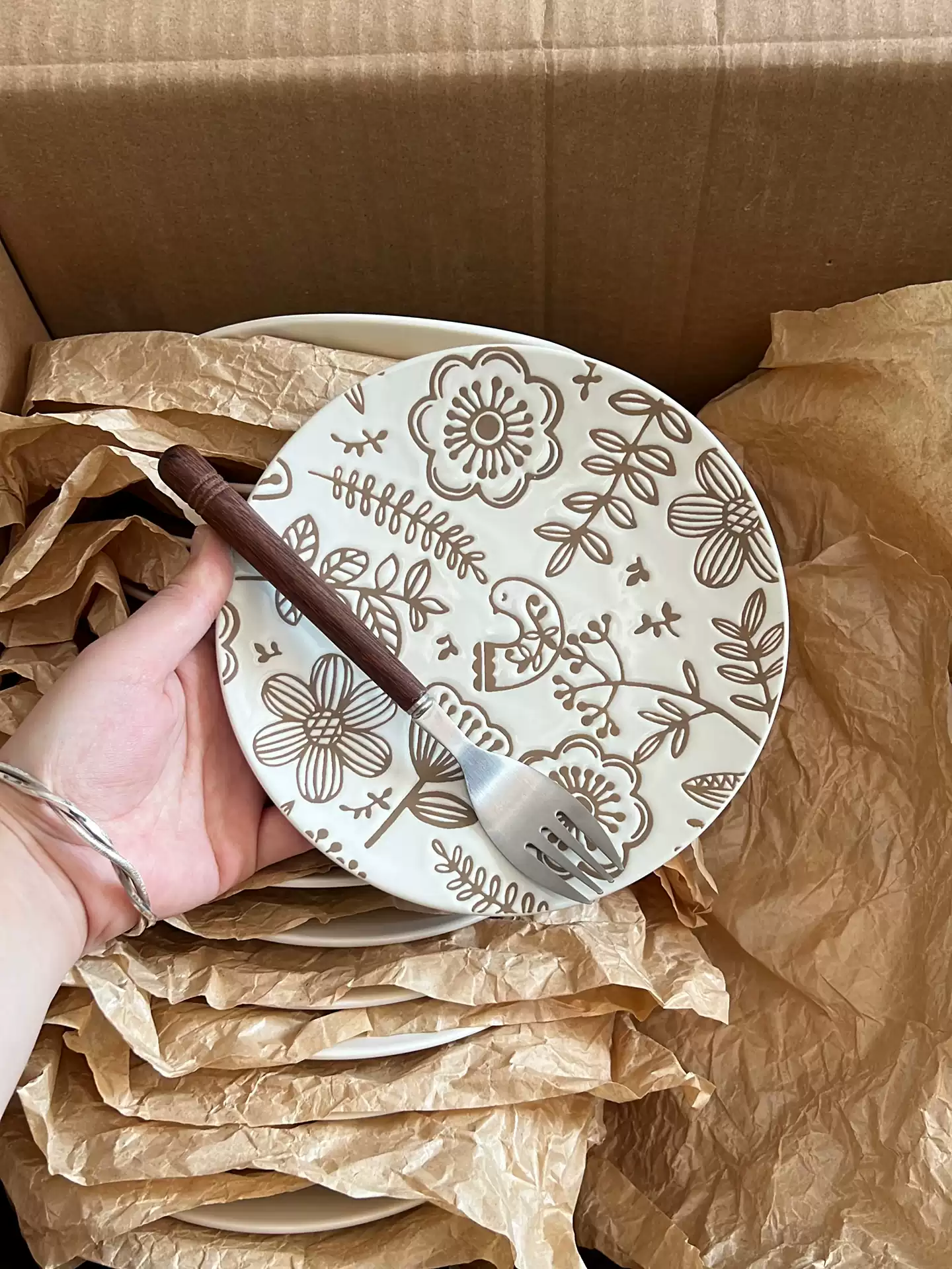 Nordic Brown Botanical Ceramic Plate - Vintage Floral Tableware