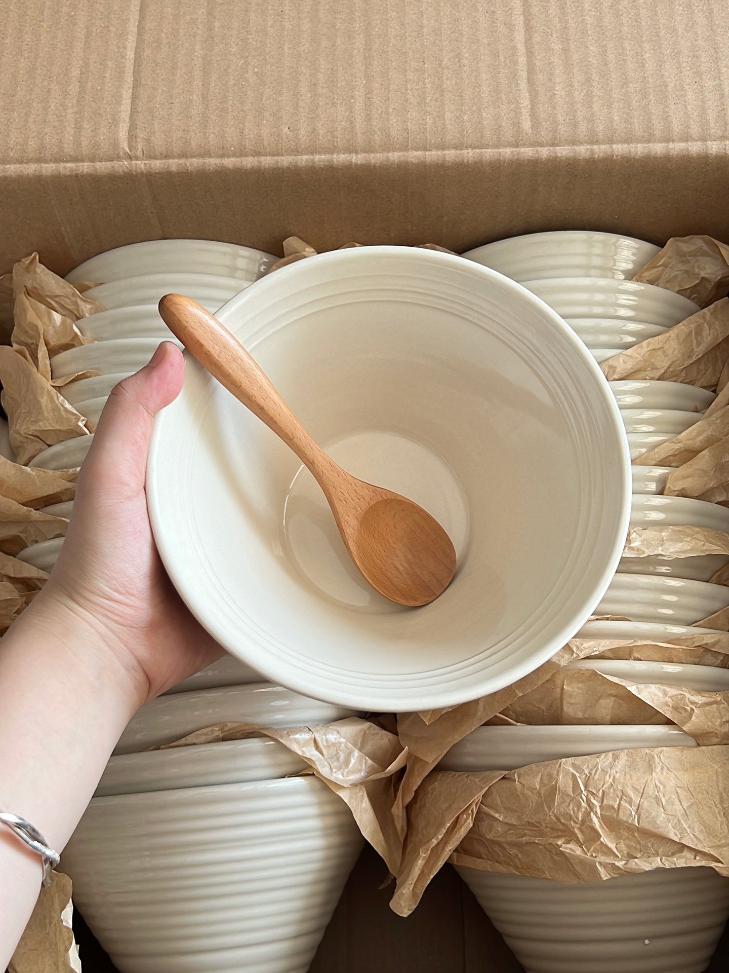 Nordic Ribbed Ceramic Bowl - Minimalist White Tableware
