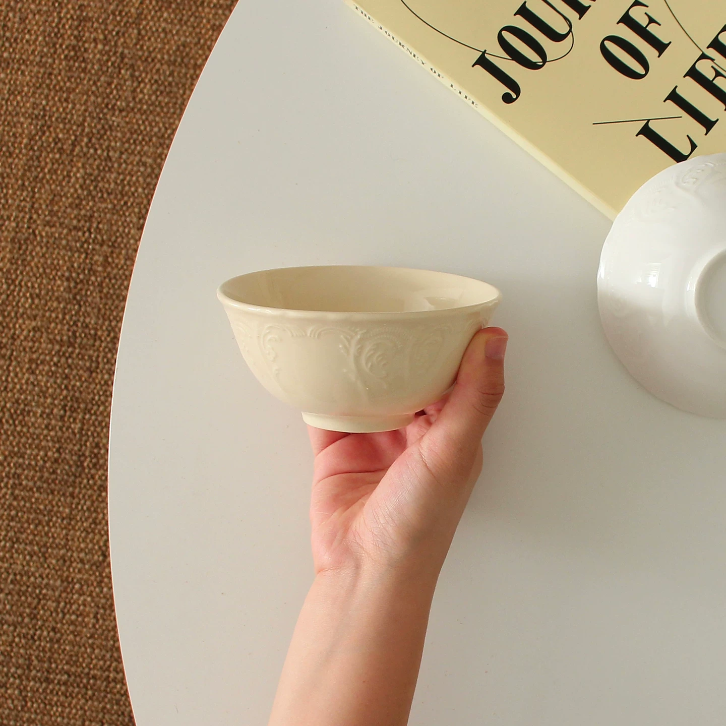Nordic Vintage Embossed Ceramic Bowl - Cream White Tableware
