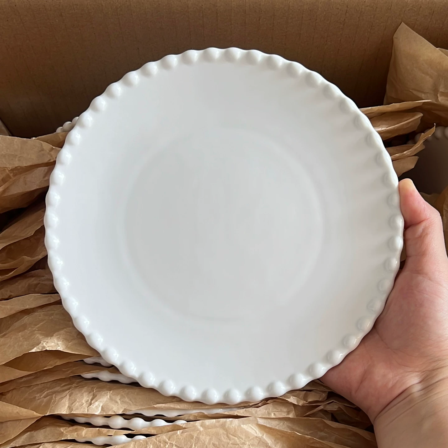 Nordic Beaded Rim Ceramic Plate - Vintage White Tableware