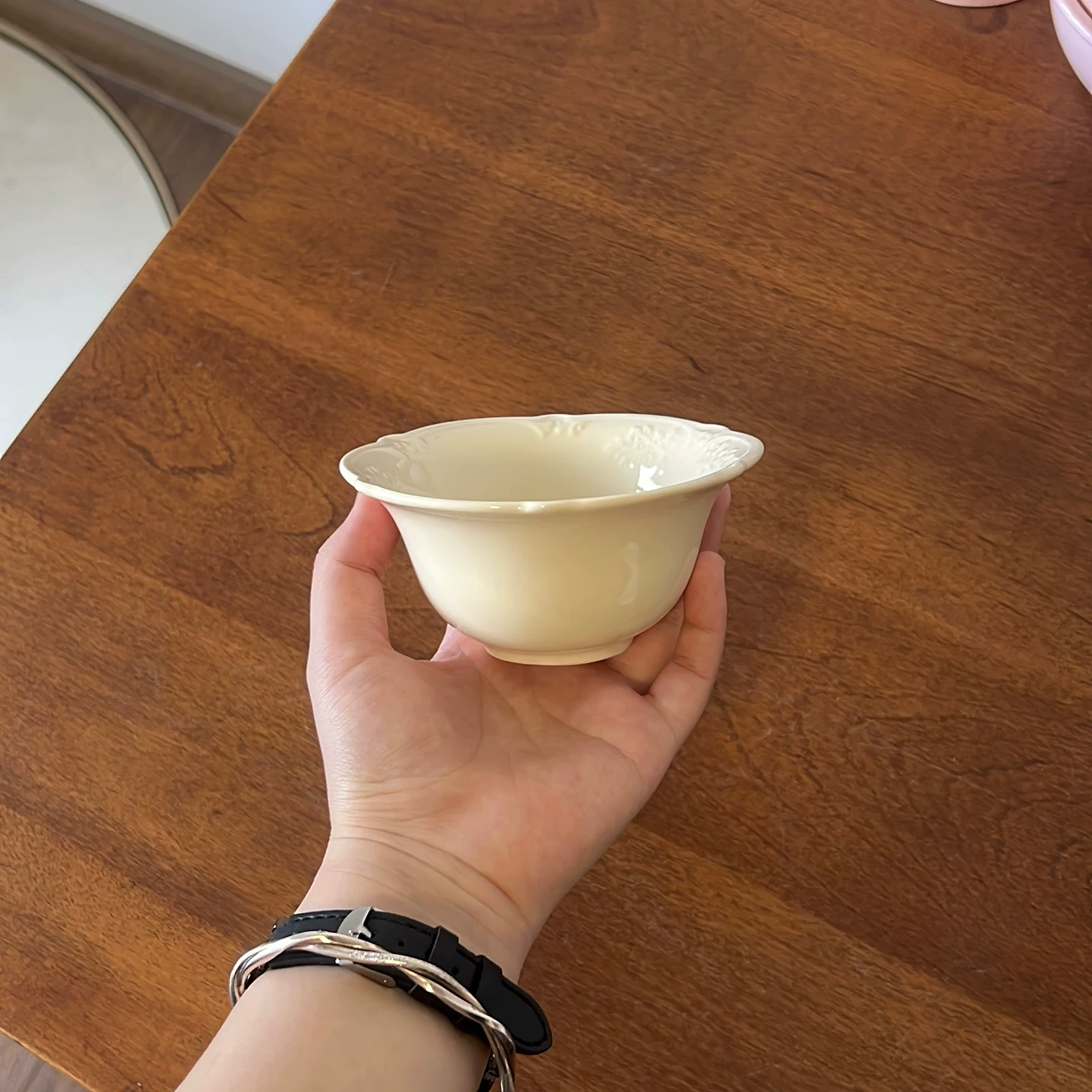 Nordic Scalloped Relief Ceramic Bowl - Vintage Cream Tableware