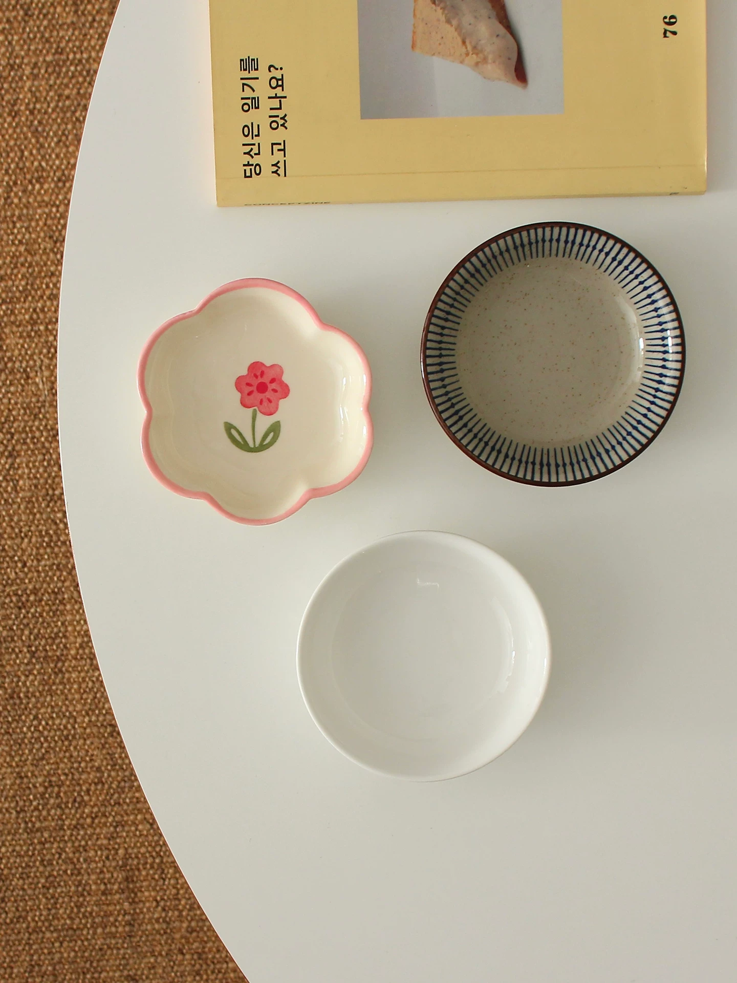 Nordic Mini White Ceramic Bowl - Embossed Minimalist Tableware