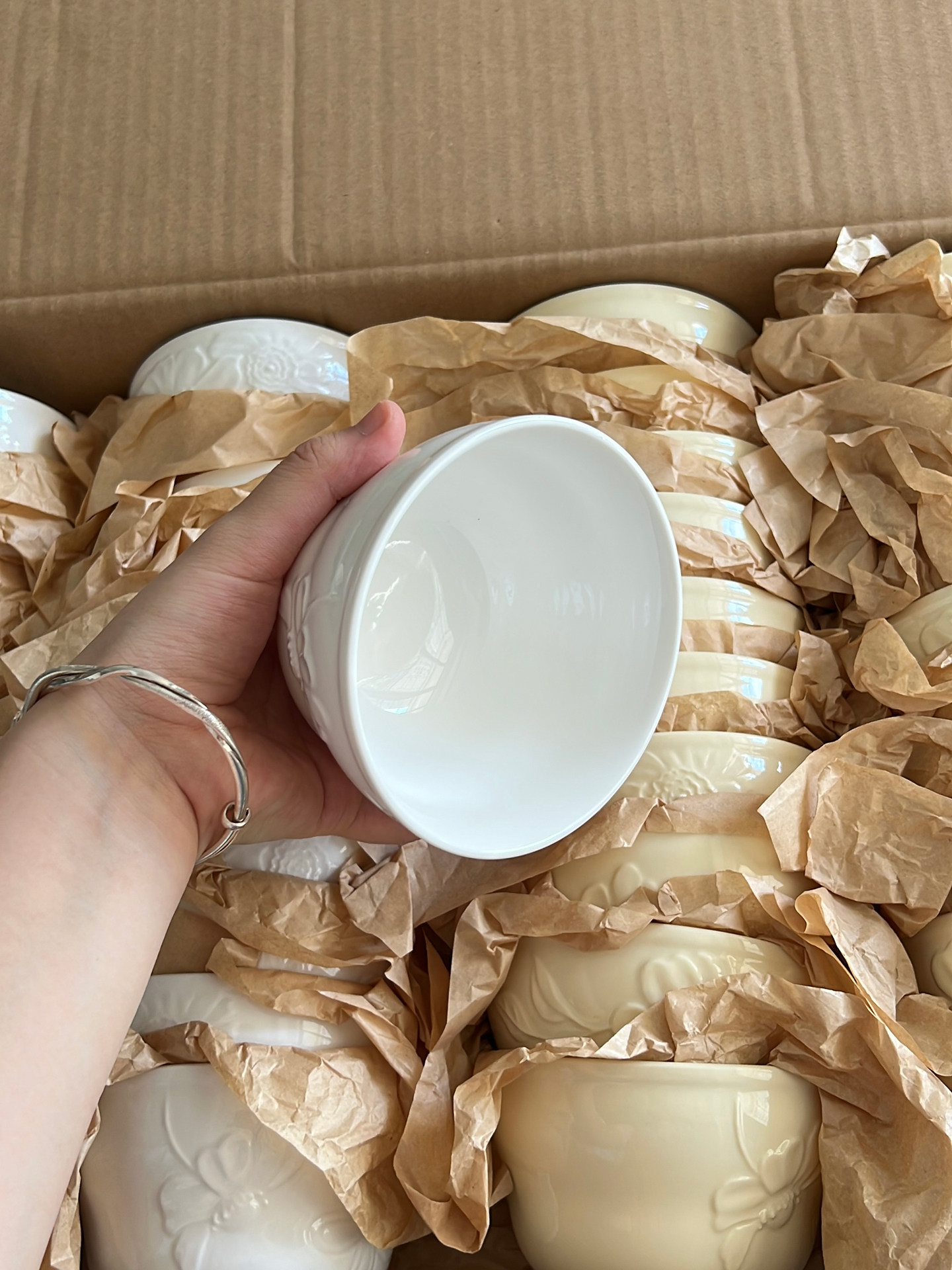 Nordic Embossed Floral Ceramic Bowl - Minimalist White Tableware